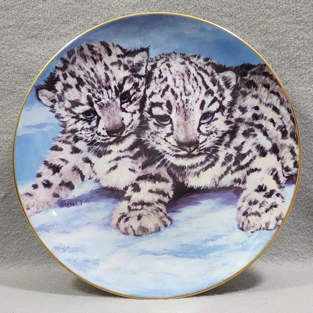 1982 Snow Babies "Snow Leopards" 9" Collector Decorator Plates Violet Parkhurst